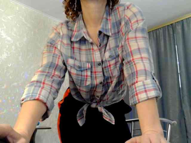 Elenaza1001 Live Webcam on BongaCams