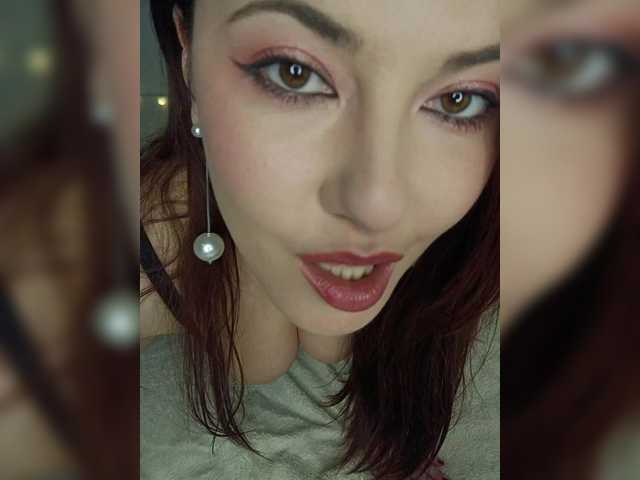 yourXgirl-'s BongaCams show and profile