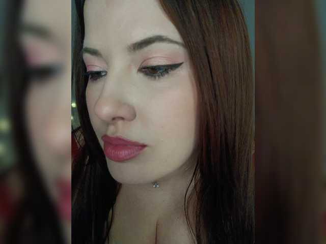 yourXgirl-'s BongaCams show and profile