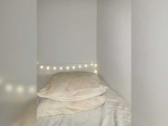 yourXgirl-'s BongaCams show and profile