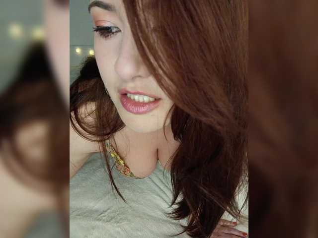 yourXgirl-'s BongaCams show and profile