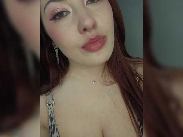 yourXgirl-'s BongaCams show and profile