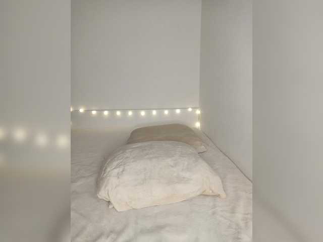 yourXgirl-'s BongaCams show and profile