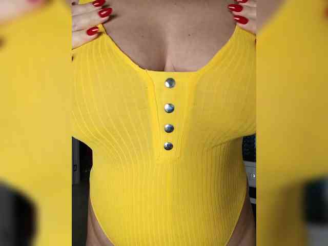 LaraMoon webcam