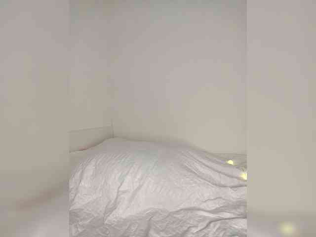 LaraMoon webcam