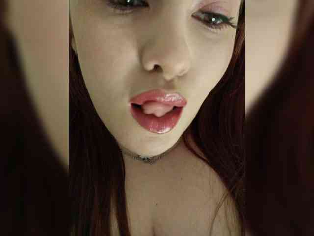 LaraMoon webcam