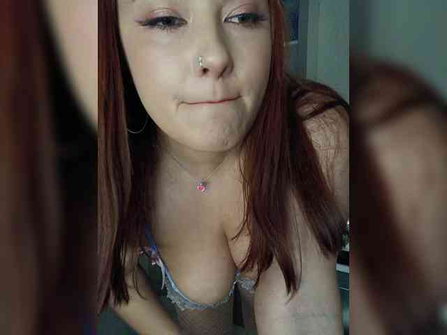 LaraMoon webcam