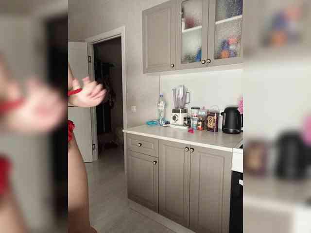 LaraMoon webcam
