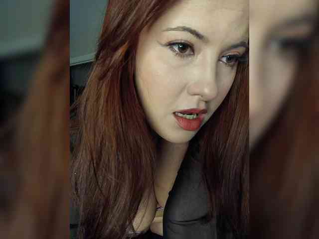 LaraMoon webcam