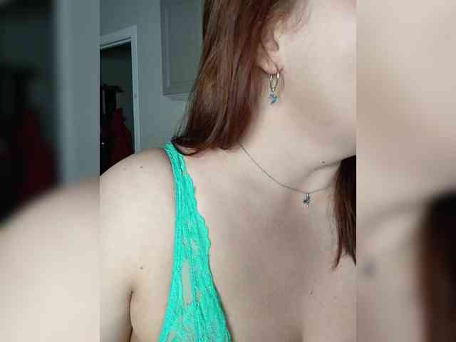 LaraMoon webcam
