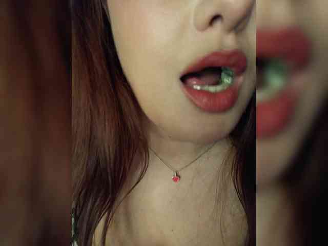 LaraMoon webcam