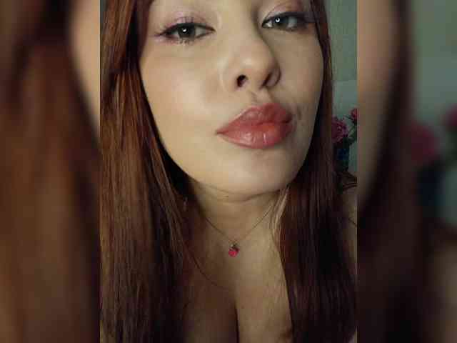 LaraMoon webcam
