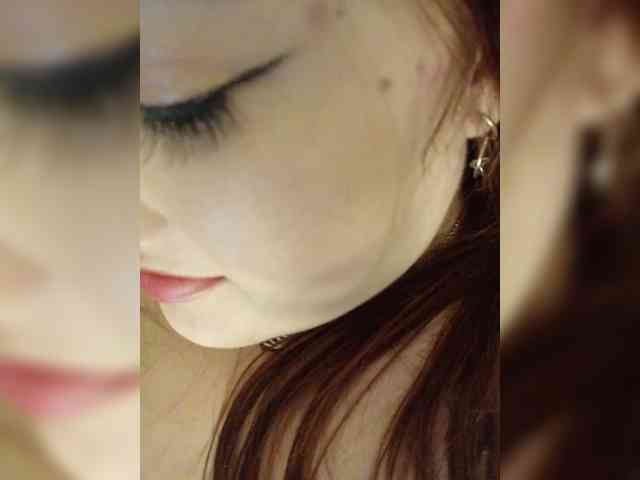 LaraMoon webcam