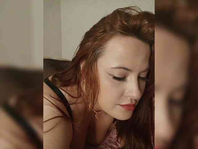 LaraMoon webcam