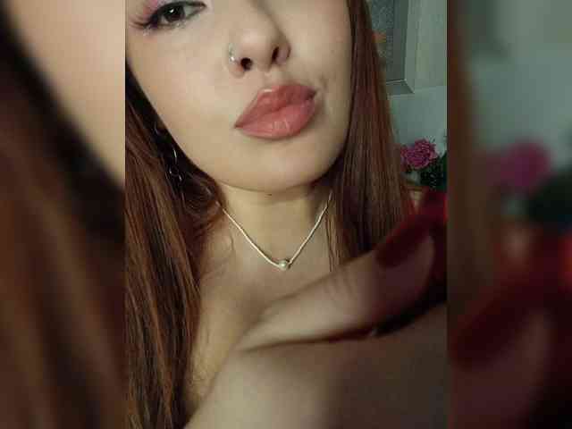 LaraMoon webcam