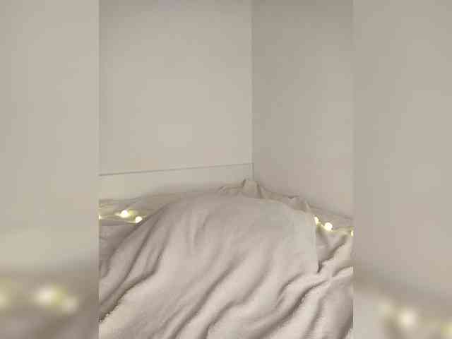 LaraMoon webcam