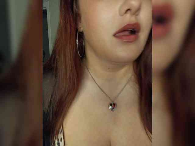 LaraMoon webcam