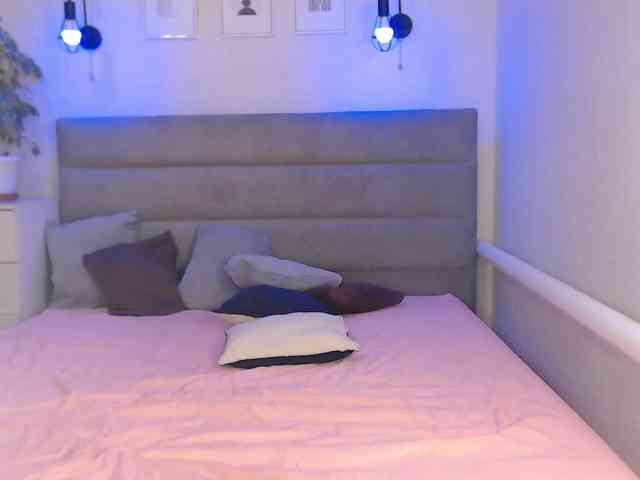 miss_Ferrari webcam