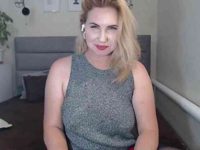 miss_Ferrari webcam