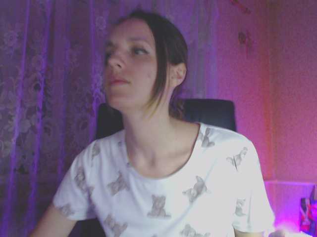 le modèle Babymuro4ka est en webcam porno dans un show sur le site bongacams, il possède les tags suivants: White/Caucasian,Brunette,Trimmed