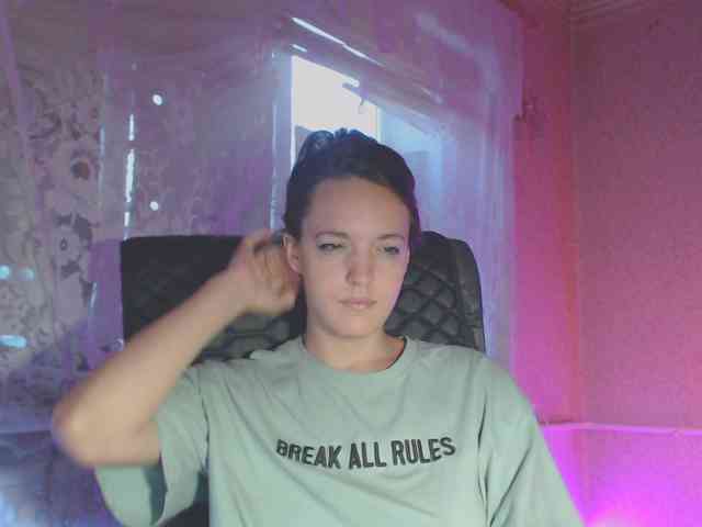 Babymuro4ka webcam