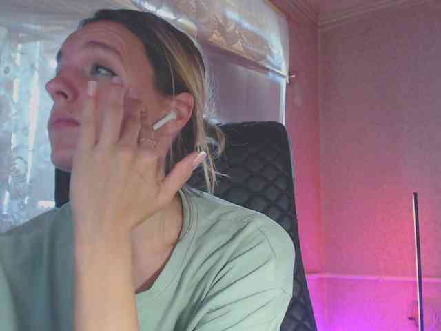 Babymuro4ka webcam