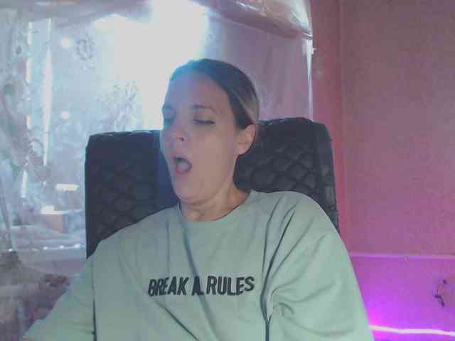 Babymuro4ka webcam