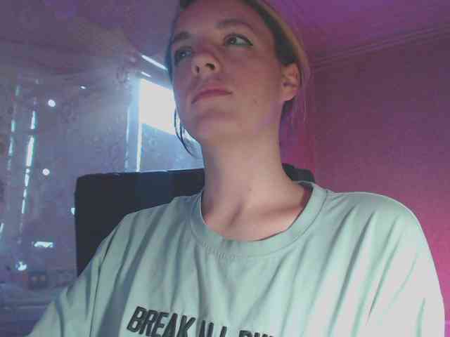 Babymuro4ka webcam