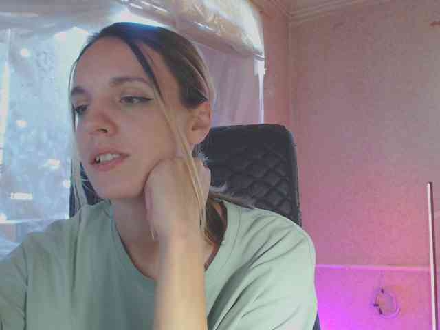 Babymuro4ka webcam