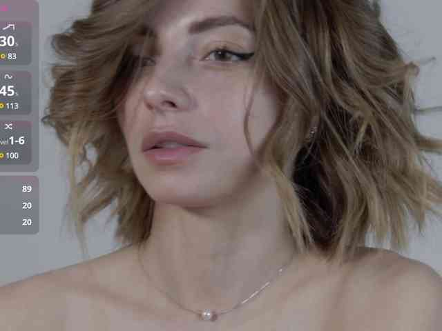 Little_Lilu webcam