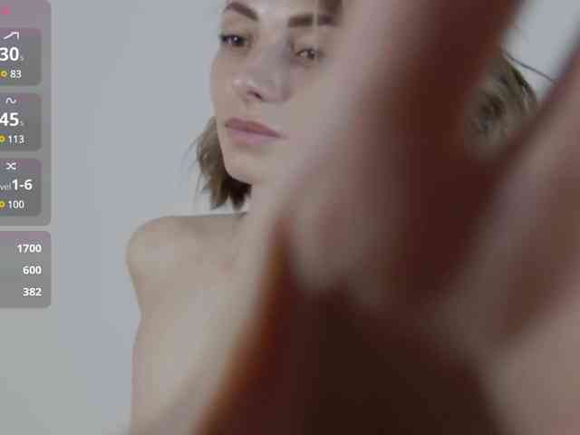 Little_Lilu webcam