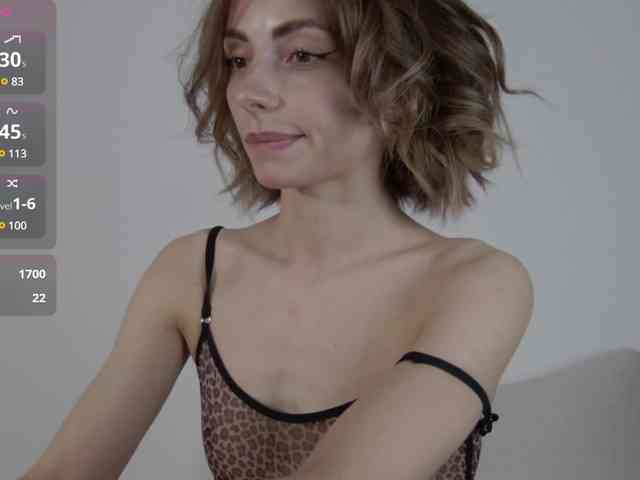 Little_Lilu webcam