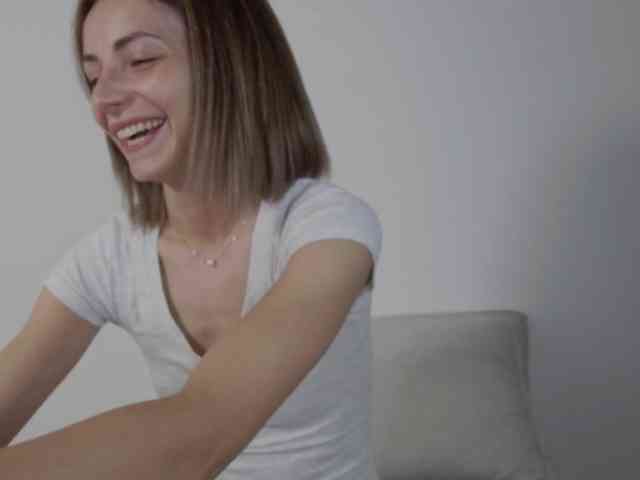 Little_Lilu webcam