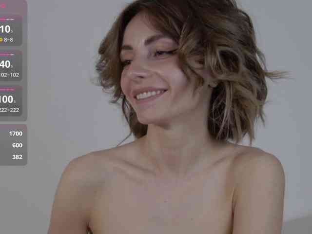 Little_Lilu webcam
