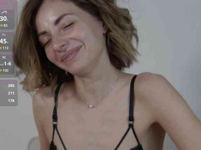 Little_Lilu webcam