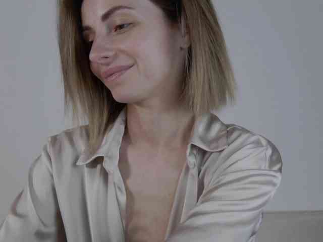 Little_Lilu webcam
