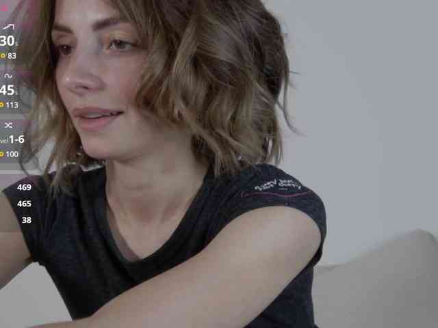 Little_Lilu webcam