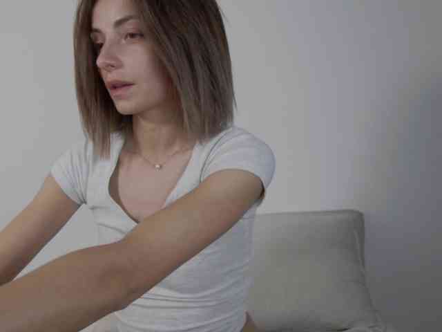 Little_Lilu webcam