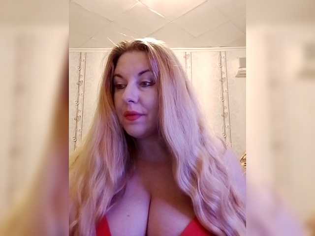 le modèle __Svetlana___ est en webcam porno dans un show sur le site bongacams, il possède les tags suivants: White/Caucasian,Blonde,Trimmed