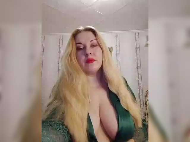 Masturbate to 42 years old svetlana235 from BongaCams svetlana235 from BongaCams