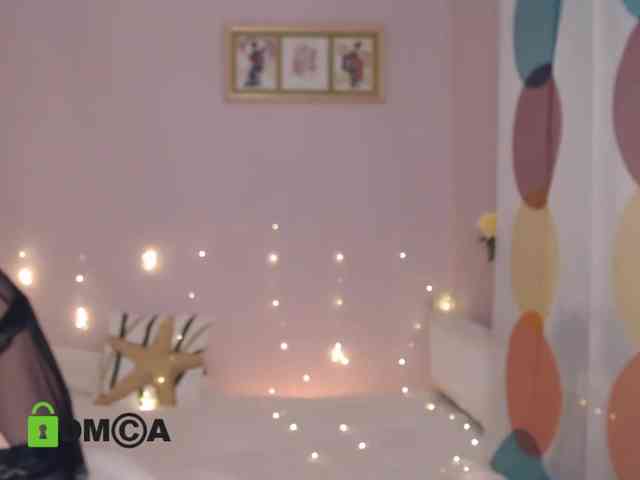 online cam2cam Milenadream