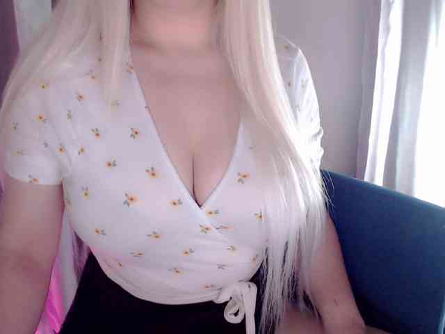 viktoriya52 Live Webcam on BongaCams