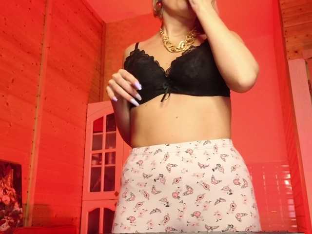 sweeteve050's BongaCams show and profile