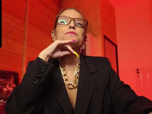 sweeteve050 live cam