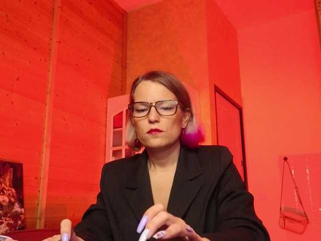 sweeteve050's BongaCams show and profile