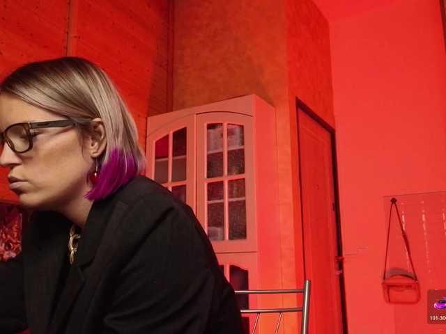 sweeteve050's BongaCams show and profile