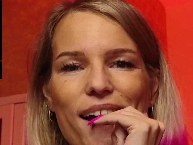 Preview of findom_lady_shine