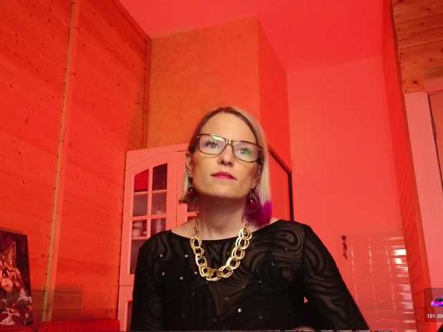 sweeteve050's BongaCams show and profile