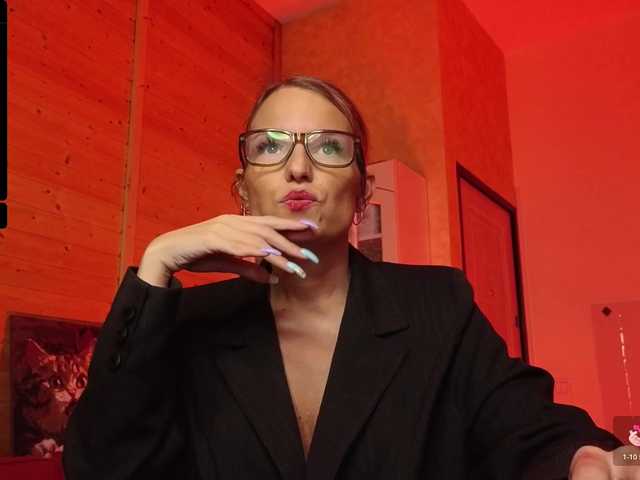 sweeteve050's BongaCams show and profile