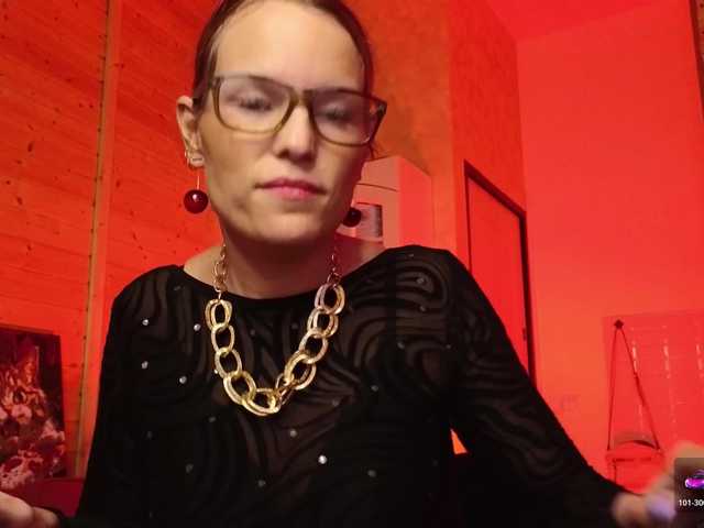 sweeteve050's BongaCams show and profile